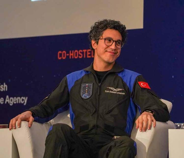 Astronotlar, uzay yolculuğunun risklerini anlattı