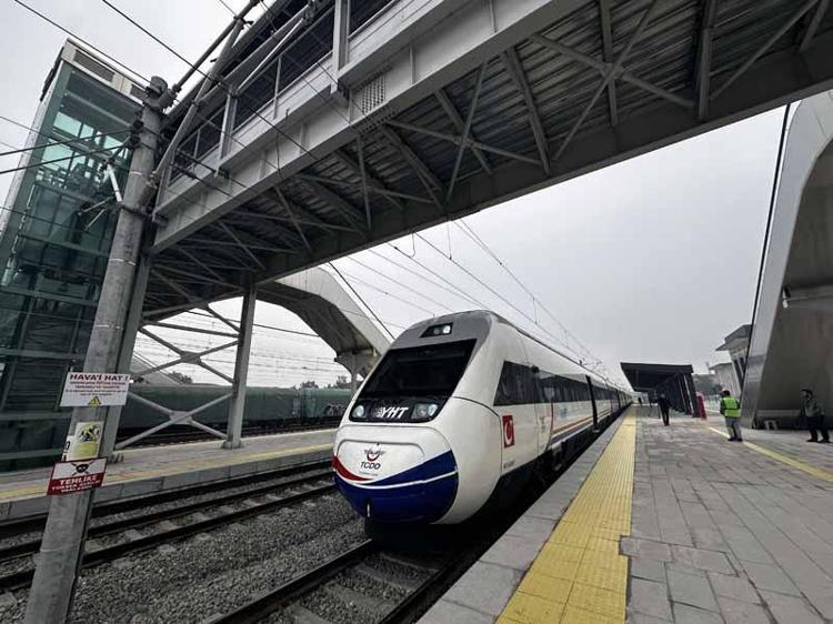 Hızlı tren, Edirne-Çerkezköy arasında ilk seferini yaptı