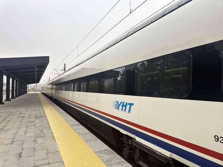 Hızlı tren, Edirne-Çerkezköy arasında ilk seferini yaptı