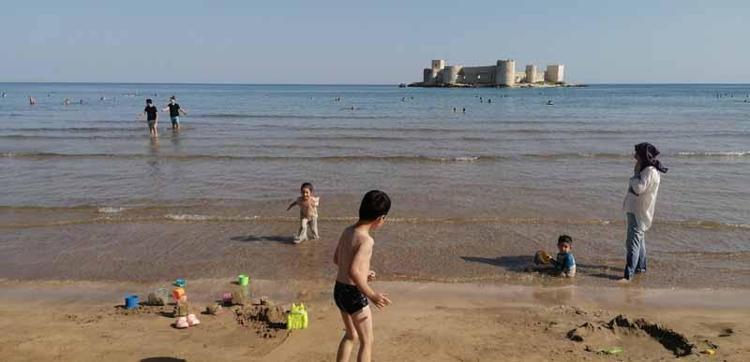 Mersin’de ekim ayında deniz sezonu devam ediyor