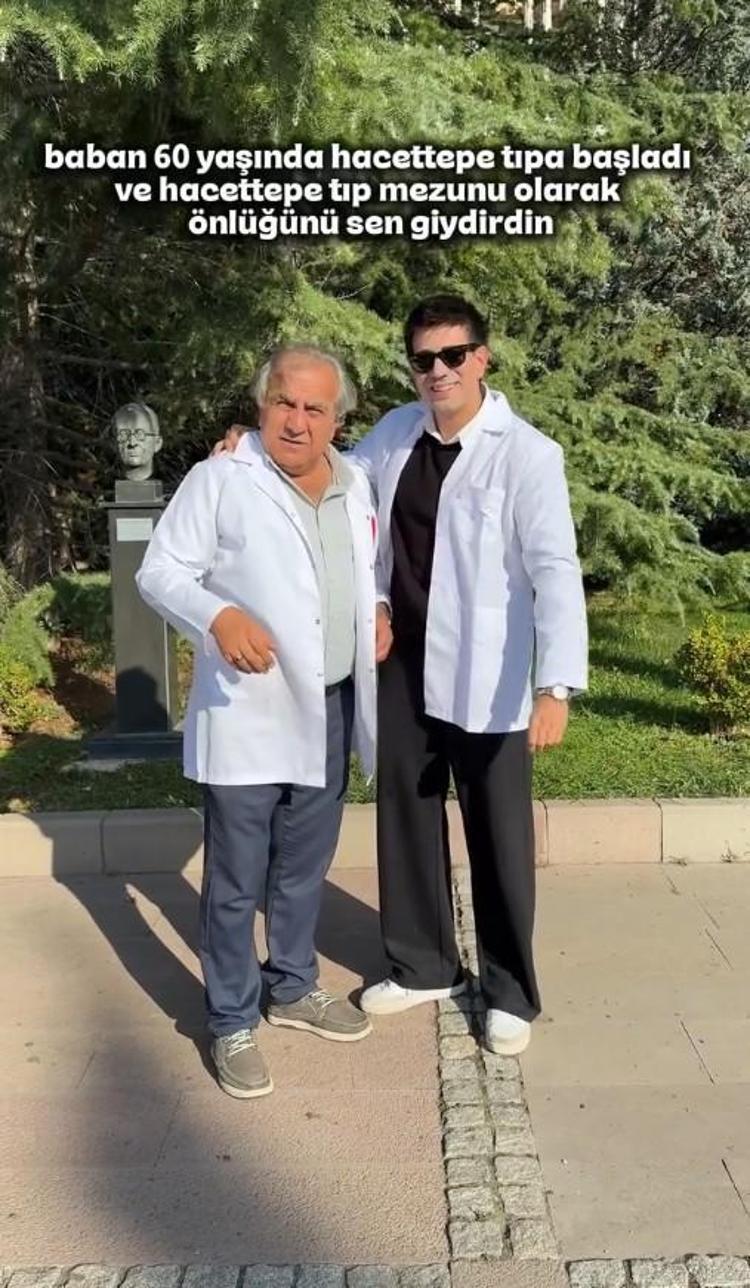 60 yaşındaki tıp öğrencisine önlüğünü oğlu giydirdi