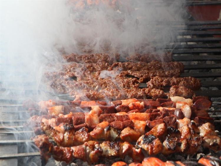 Adana Lezzet Festivali'ne 2'nci gününde yoğun ilgi