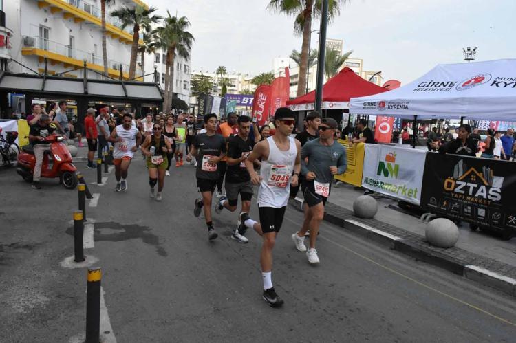 Girne Yarı Maratonu 2026 tamamlandı: Geliri deniz kazasında mağdur olan ailelere aktarılacak