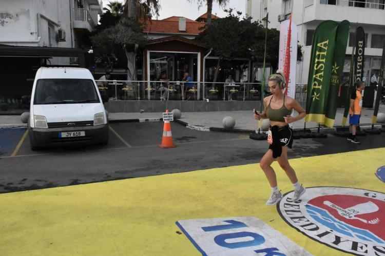 Girne Yarı Maratonu 2026 tamamlandı: Geliri deniz kazasında mağdur olan ailelere aktarılacak