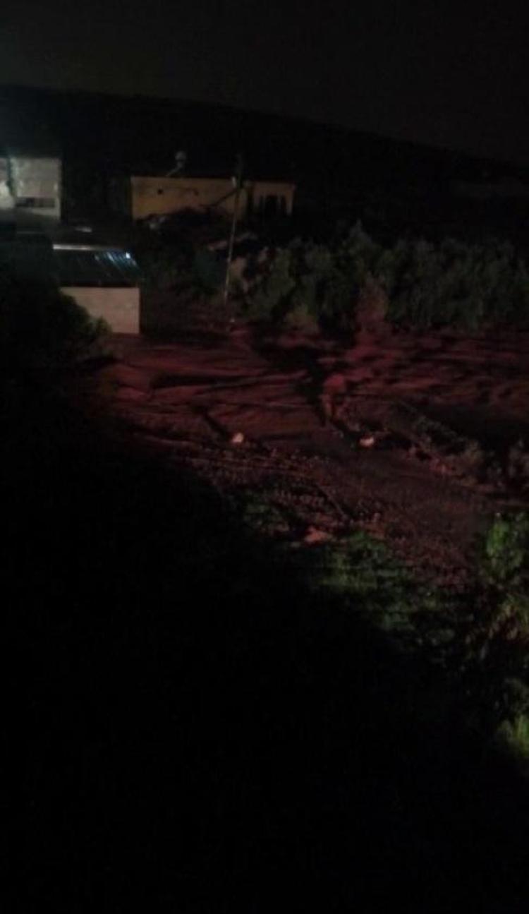 Hatay’da yağış, taşkına neden oldu