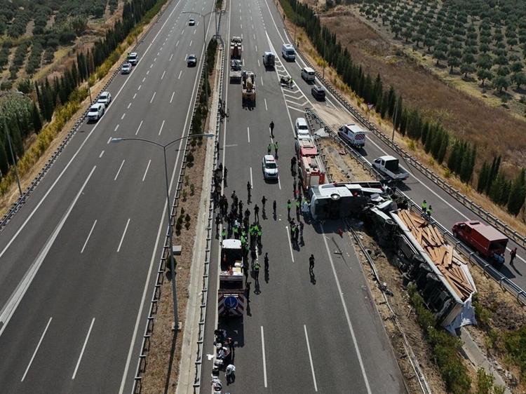 Manisa’daki otobüs kazasında ölenlerden 10’u Bursa’da toprağa verildi