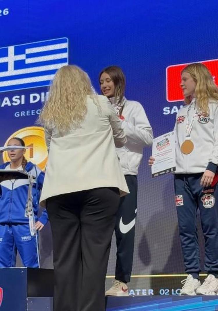 Babasının çocukluk hayalini gerçekleştirmek için başladığı kick boksta dünya 3’üncüsü oldu