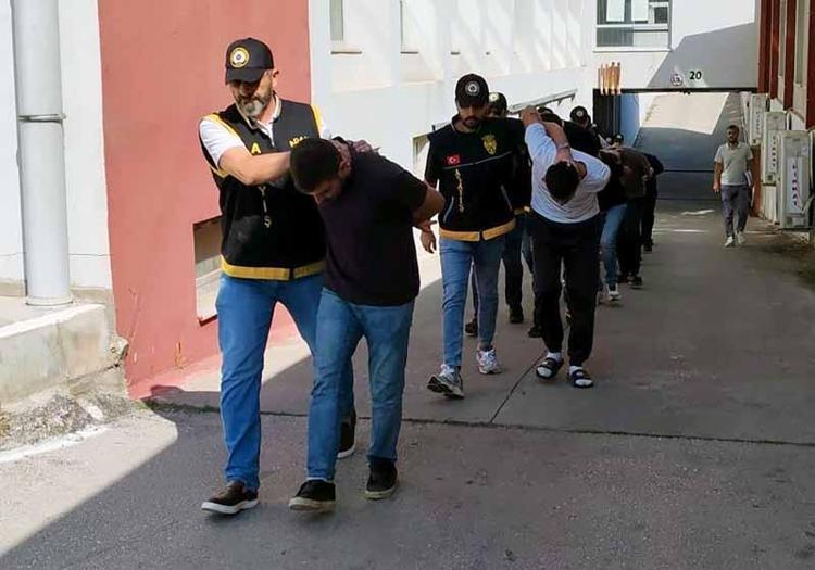 Kuyumcuyu öldüren şüpheli, jet skiyle Yunanistan’a kaçacakmış