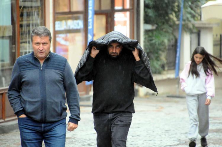Edirne'de sağanak etkili oldu