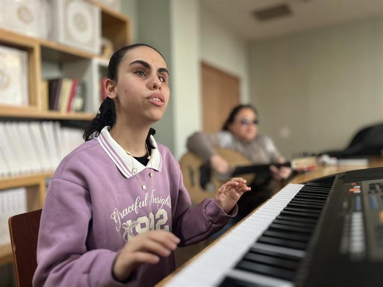 'Mutlak kulak' Duygu'nun hedefi konservatuvar