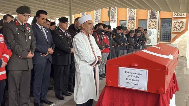 Sivas'ın son Kore gazisi toprağa verildi