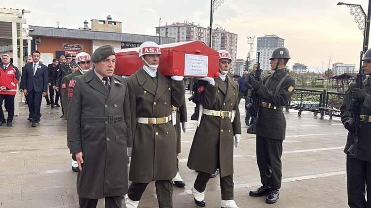 Sivas'ın son Kore gazisi toprağa verildi