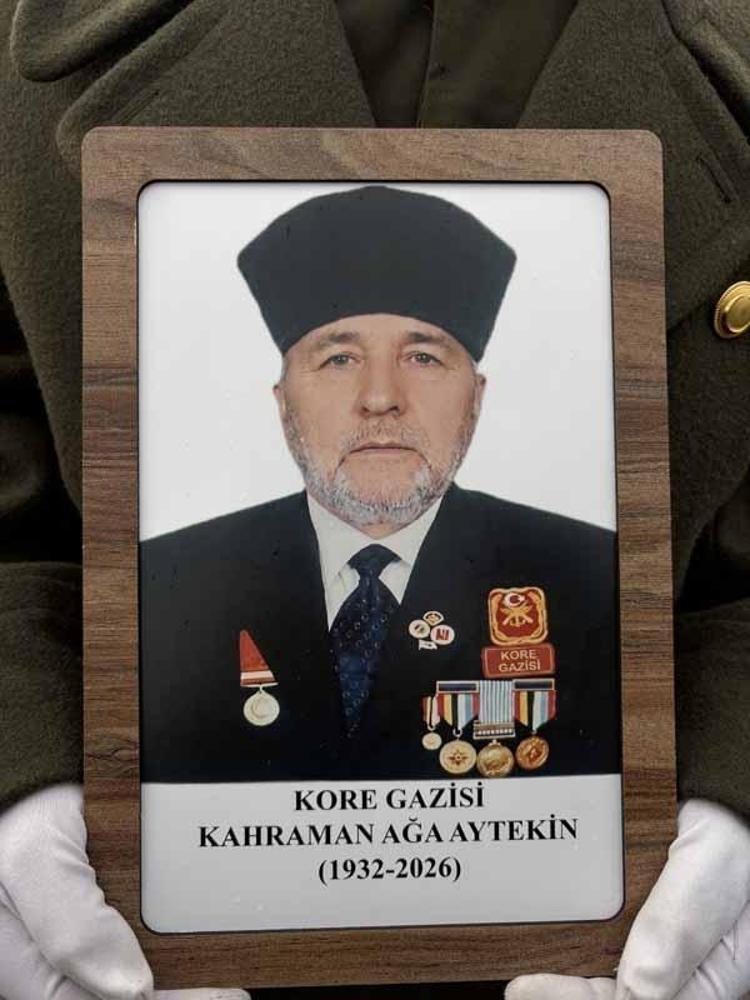 Sivas'ın son Kore gazisi toprağa verildi