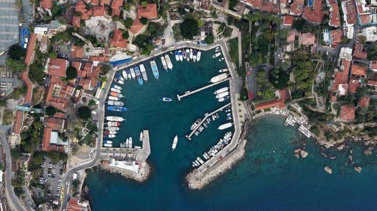 Antalya Limanı'nın 554 yıl önce 'savaş ganimeti' olarak alınan zinciri Vatikan'da