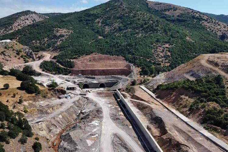 Geminbeli Tüneli kasım ayında hizmete girecek