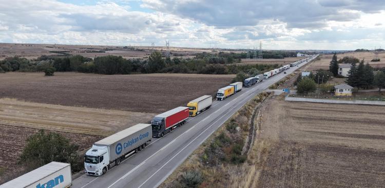 Bulgaristan sınırında 30 kilometre TIR kuyruğu