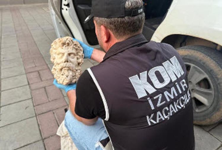 2 bin yıllık Zeus heykel başı ele geçirildi