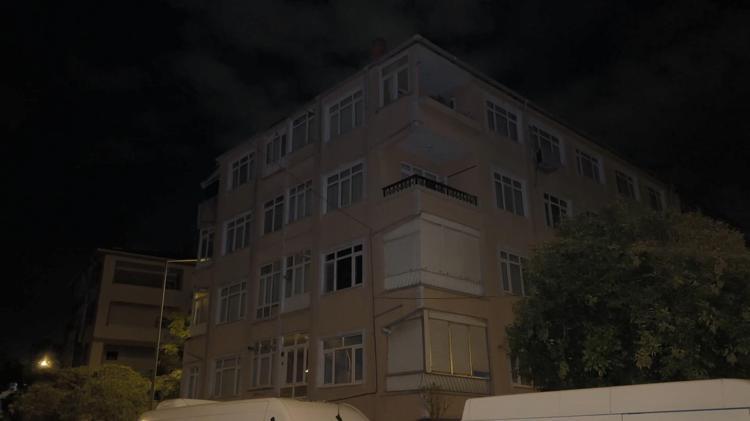 Eyüpsultan’da kolonlarından ses gelen 5 katlı bina tahliye edildi