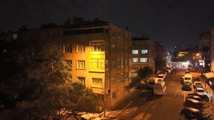 Eyüpsultan’da kolonlarından ses gelen 5 katlı bina tahliye edildi