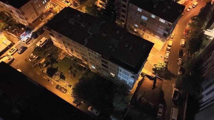 Eyüpsultan’da kolonlarından ses gelen 5 katlı bina tahliye edildi