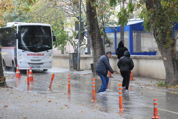 Edirne'de sağanak etkili oldu