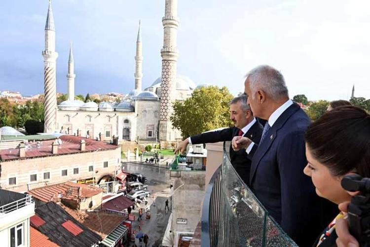 Bakan Ersoy: Kütüphaneleri çoğaltmak, toplumumuzun düşünce dünyasını zenginleştirmektir