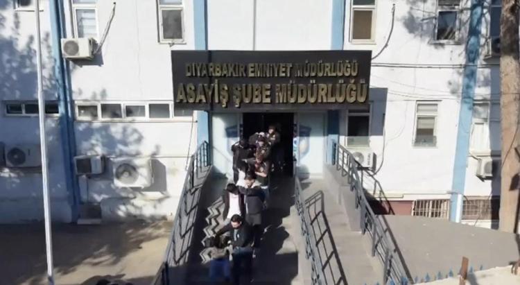 Sahte araç kiralama siteleriyle dolandırıcılığa 12 tutuklama
