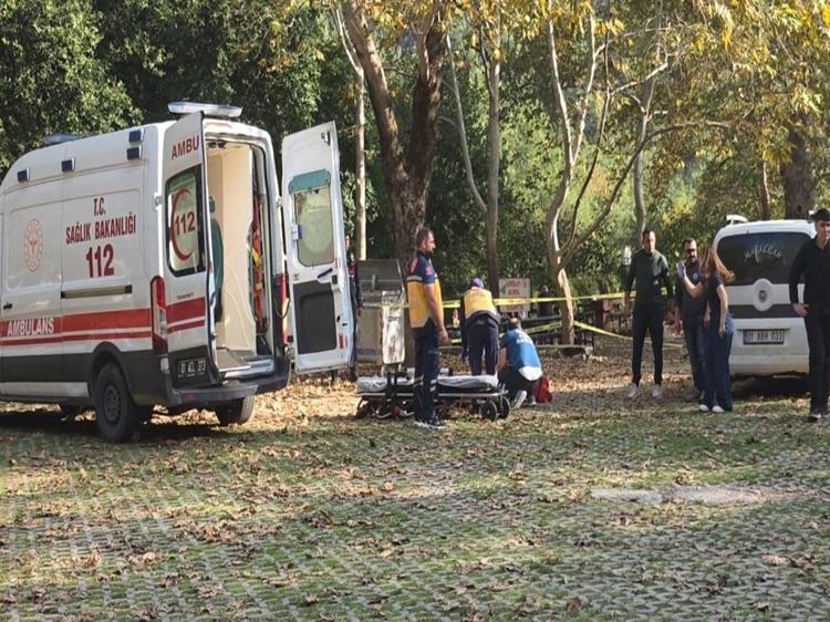 Bir araya gelip Sevda Dinler’in öldürülmesine tepki gösterdiler