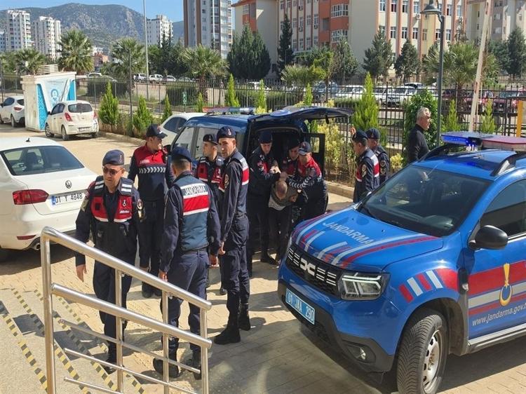 Bir araya gelip Sevda Dinler’in öldürülmesine tepki gösterdiler