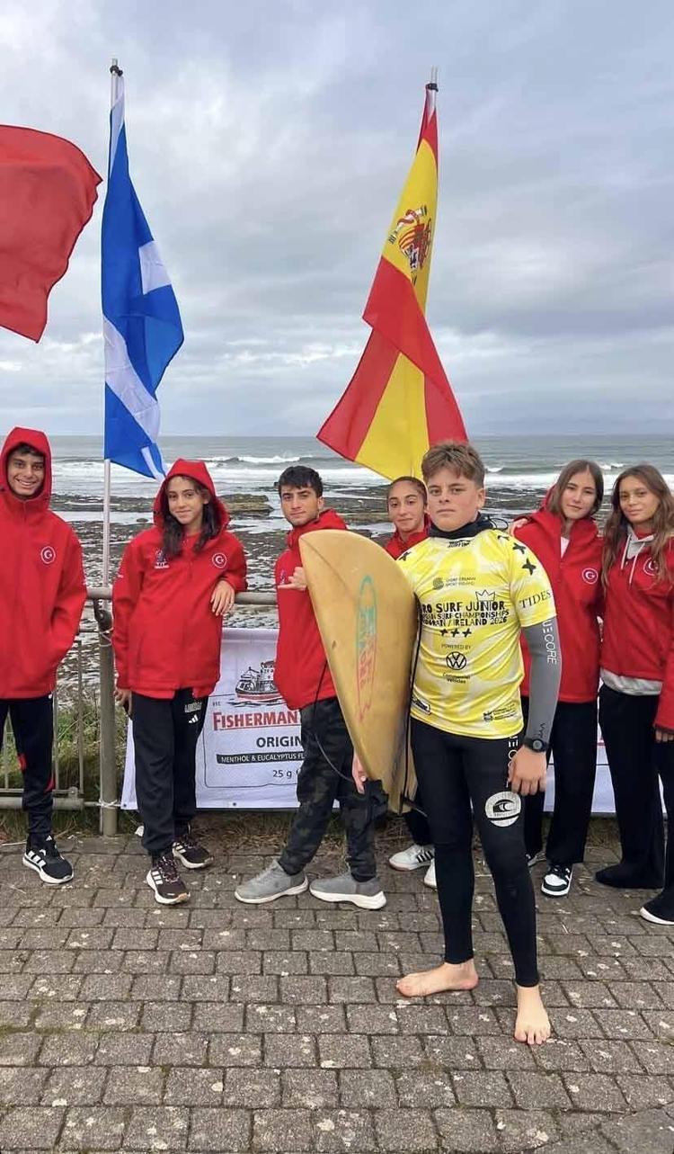 Hataylı sörfçüler İrlanda'dan başarıyla döndü