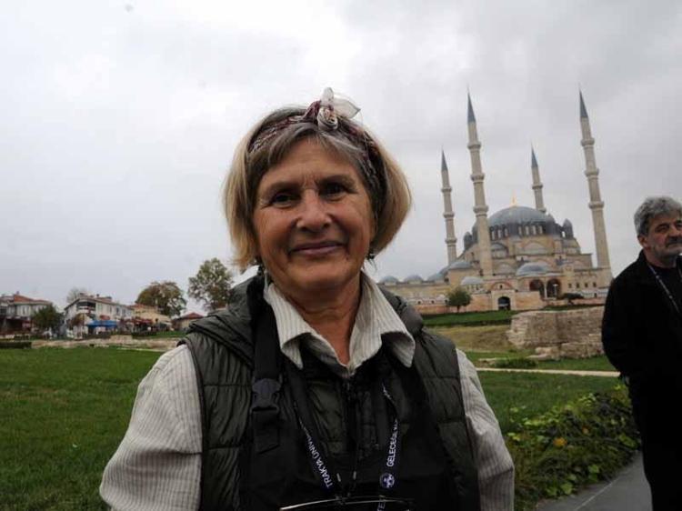 Balkan ülkelerinden 24 ressam, Selimiye Camisi’ni tuvallerine taşıdı