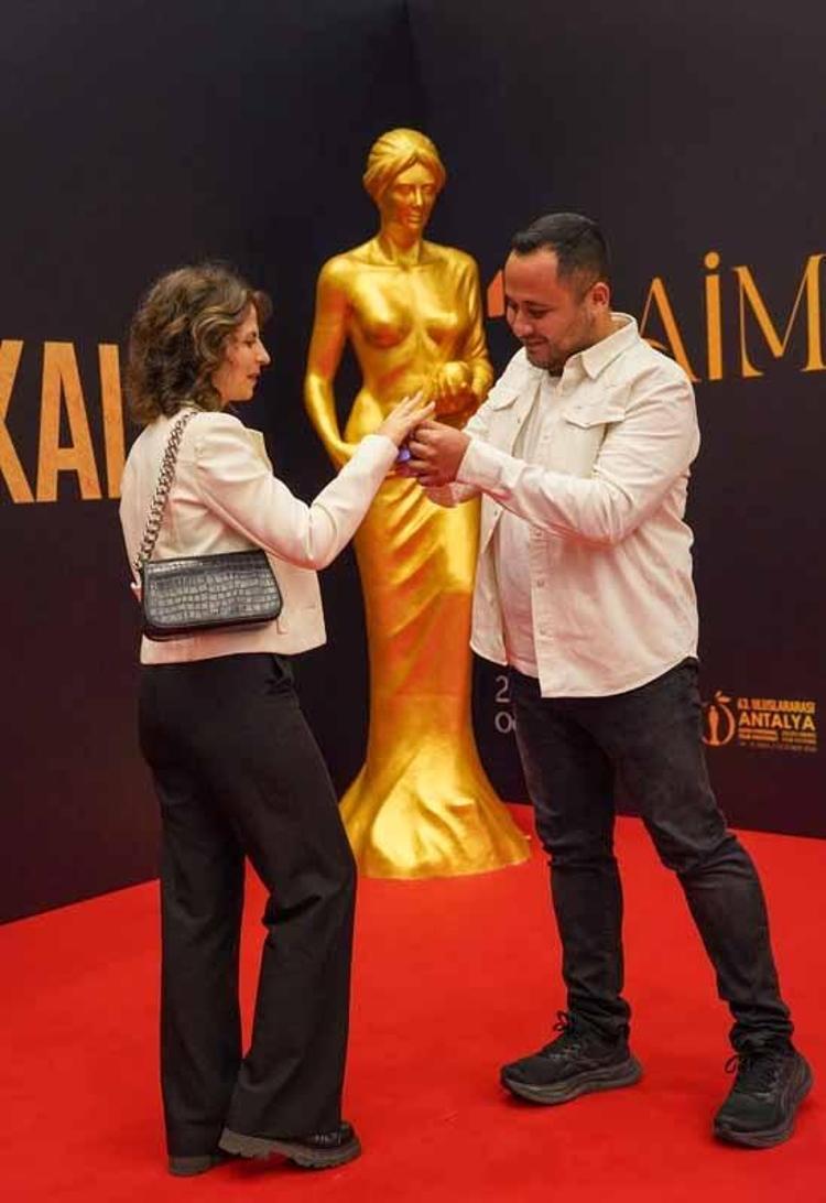 Altın Portakal'da 'film' gibi evlilik teklifi