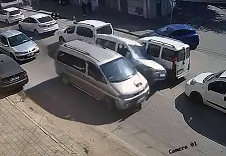 Trafikte önünü kestiği hafif ticari aracı gasbeden şüpheliden ‘hatırlamıyorum’ savunması