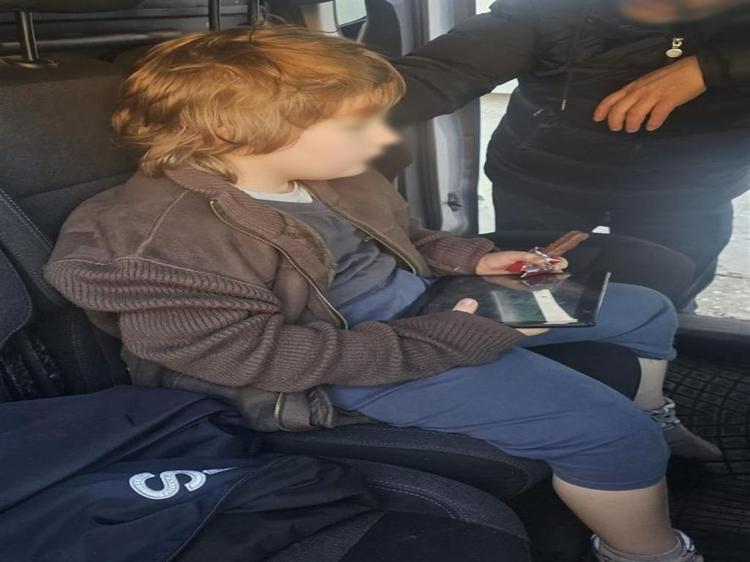 Torunu Nazar'ı harabe evde saklayan tutuklu babaanne, duruşmada rahatsızlandı