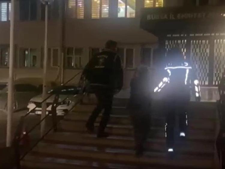 Torunu Nazar'ı harabe evde saklayan tutuklu babaanne, duruşmada rahatsızlandı