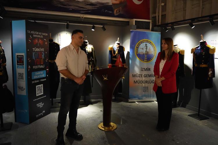 İzmir Kültür Yolu Festivali'nde 'Sır' ve 'Arayış' sergileri, sanatseverlerle buluştu