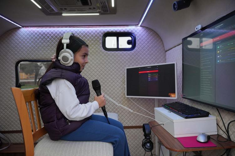 İzmir Kültür Yolu Festivali'nde 'Sır' ve 'Arayış' sergileri, sanatseverlerle buluştu