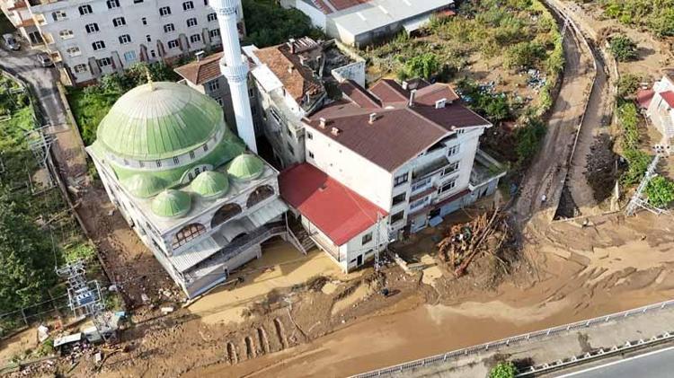 Prof. Dr. Bektaş: Heyelanların oluşmasında depremler de son derece etkili
