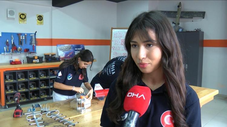 Efsanevi kuş 'Semrük'ün ismini verdikleri roketle TEKNOFEST'in tavan puanını aştılar