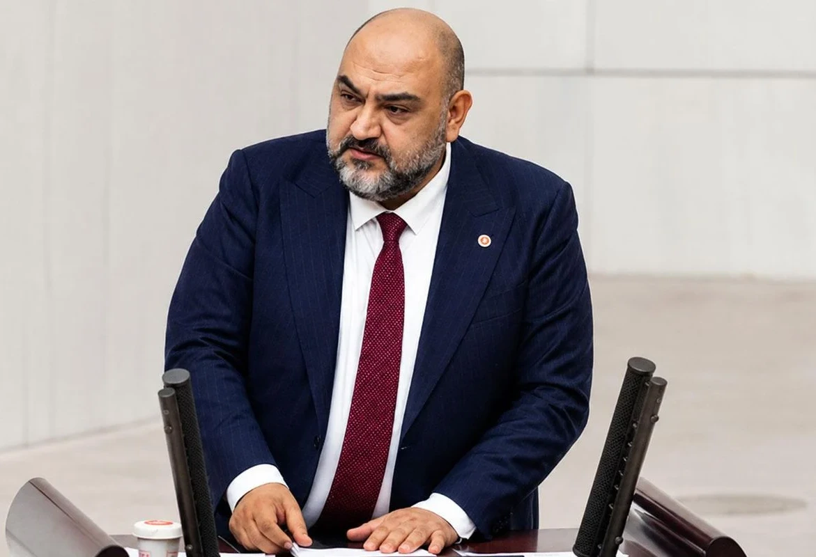 İYİ PARTİ’DE YAPRAK DÖKÜMÜ, ÖMER KARAKAŞ DA İSTİFA ETTİ