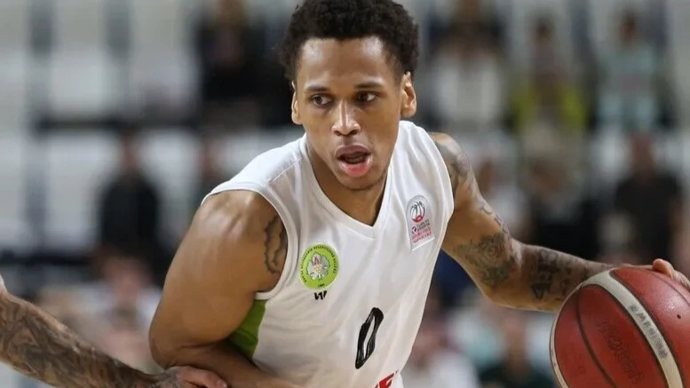 ANADOLU EFES, ABD'Lİ GUARD DARON RUSSEL'İ KADROSUNA KATTI